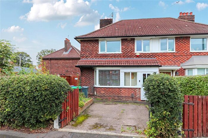 3 Bedroom Semi-Detached House For Sale In Hollyhedge Road, Wythenshawe, Greater Manchester, M22
