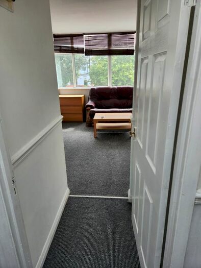 1 Bedroom Flat To Rent In Easterly Road, Leeds, LS8