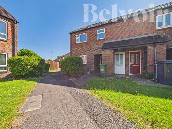 2 Bedroom Flat To Rent In Copland Close, Brighton Hill, Basingstoke, RG22