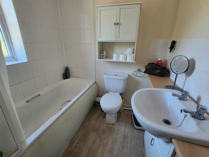 1 Bedroom Maisonette To Rent In Leyfield Place, Wombwell, Barnsley, S73