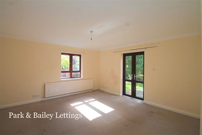 5 Bedroom House To Rent In Bedroom Detached House In Sutton, SM1