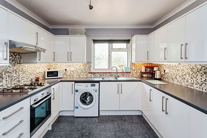 2 Bedroom Flat For Sale In High Street, Rolvenden, Cranbrook, Kent, TN17