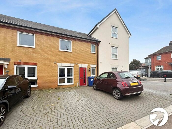 3 Bedroom Terraced House To Rent In Charlotte Street, Sittingbourne, Kent, ME10