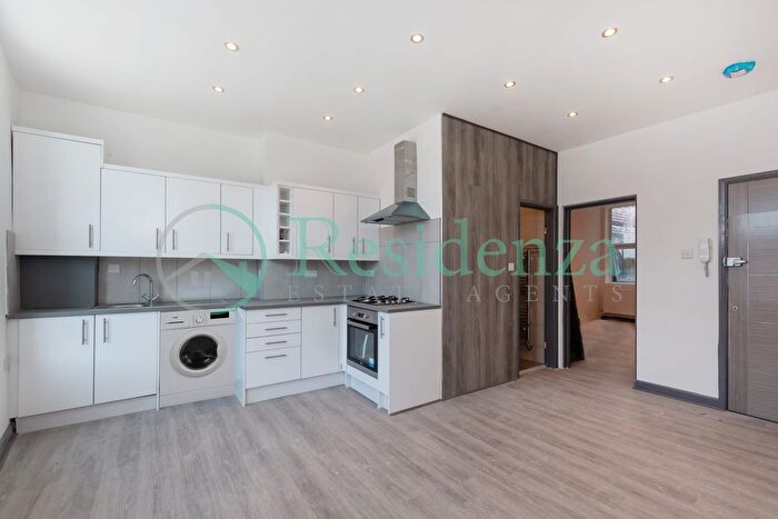 1 Bedroom Flat To Rent In Upper Tooting Road, London, SW17