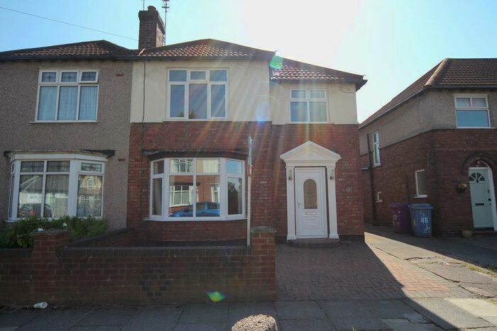3 Bedroom Semi-Detached House To Rent In Millersdale Road, Mossley Hill, Liverpool, Merseyside, L18