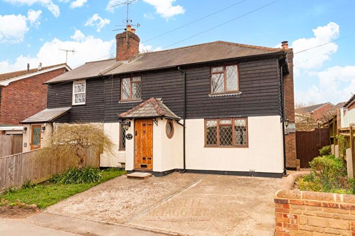 3 Bedroom Semi-Detached House For Sale In West Street, Dormansland, RH7
