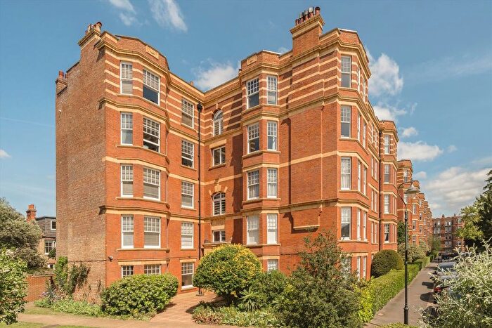 2 Bedroom Flat For Sale In Sutton Court, Chiswick, W4