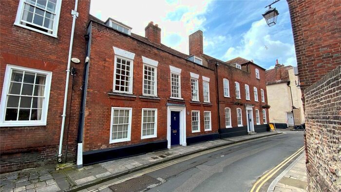 6 Bedroom Town House To Rent In East Pallant, Chichester, West Sussex, PO19