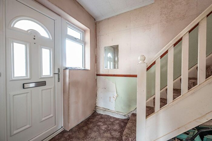 3 Bedroom Semi Detached House For Sale In Wodehouse Road, Southampton, SO19