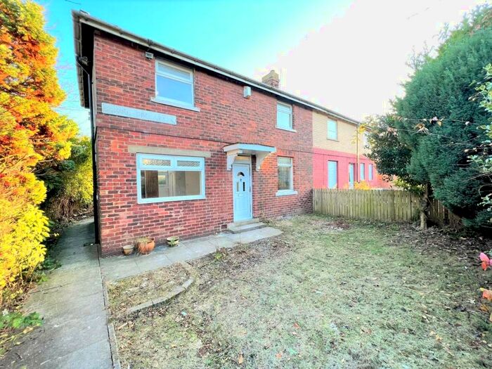 2 Bedroom Semi-Detached House To Rent In School Green Avenue, Thornton, Bradford, BD13