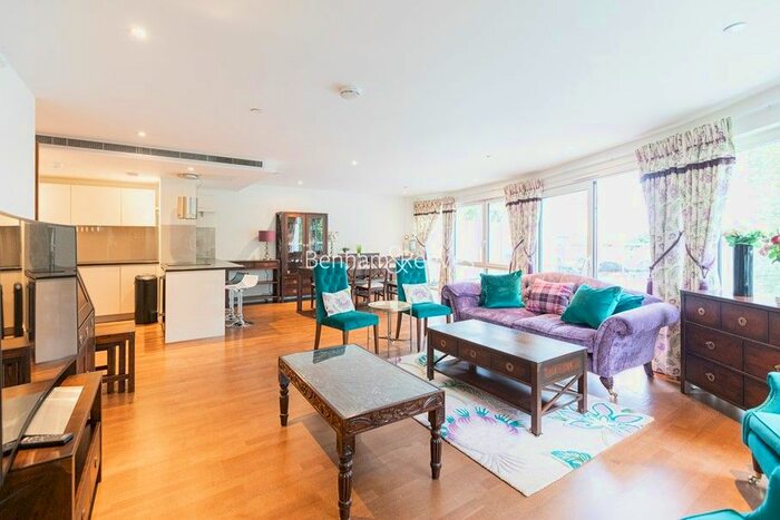 3 Bedroom Flat To Rent In Admiralty Building, Kingston Upon Thames, KT2