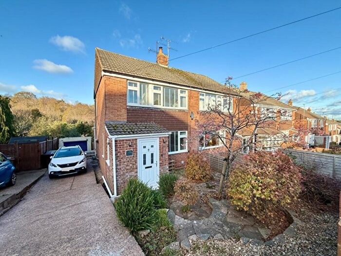 3 Bedroom Semi Detached House For Sale In Isleworth Road, St Thomas, EX4