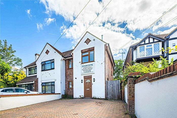 3 Bedroom Semi-detached House For Sale In Langley Lane, Abbots Langley, Hertfordshire, WD5