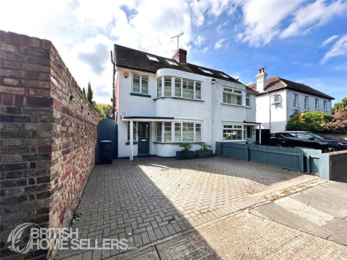 4 Bedroom Semi-Detached House For Sale In Reading Street Road, Broadstairs, Kent, CT10