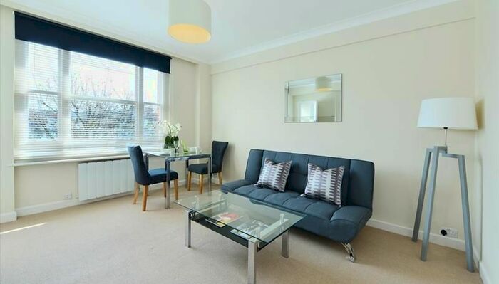 Studio To Rent In Hill Street, Mayfair, W1J