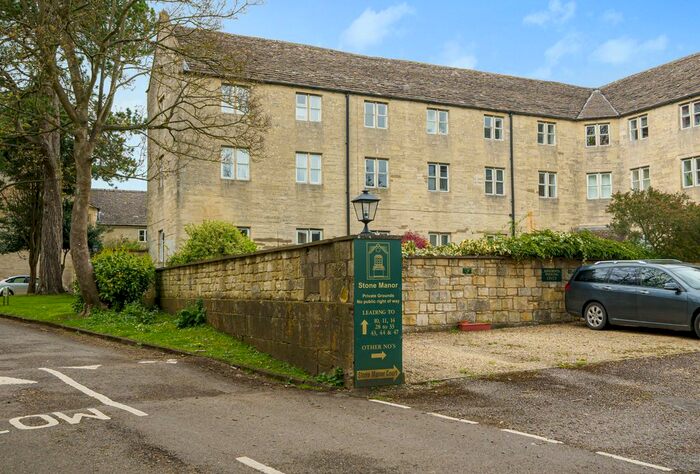 2 Bedroom Flat For Sale In Bisley Road, Stroud, Gloucestershire, GL5