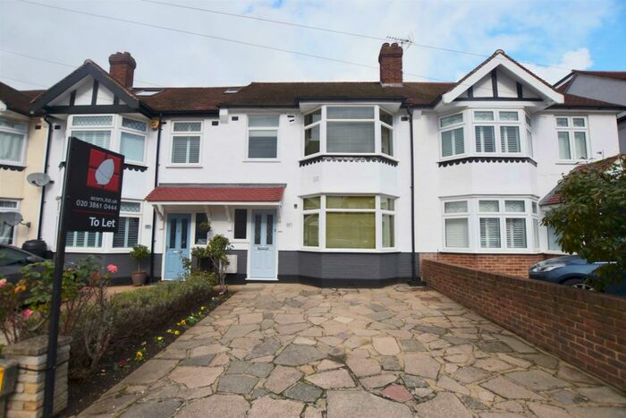 3 Bedroom Terraced House To Rent In Earlshall Road London, SE9