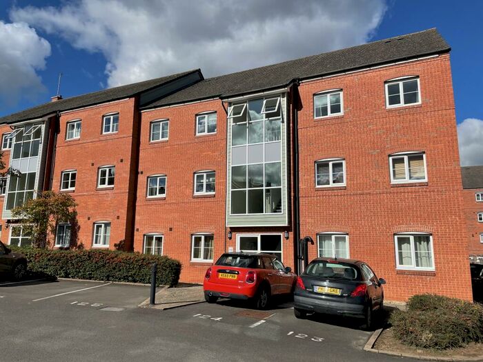 2 Bedroom Apartment To Rent In Chandley Wharf, Warwick, CV34