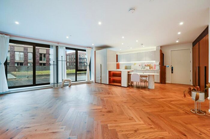 2 Bedroom Apartment For Sale In Capital Building, Embassy Gardens, Nine Elms, London, SW11