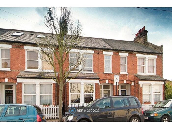 2 Bedroom Flat To Rent In Southfields, London, SW18