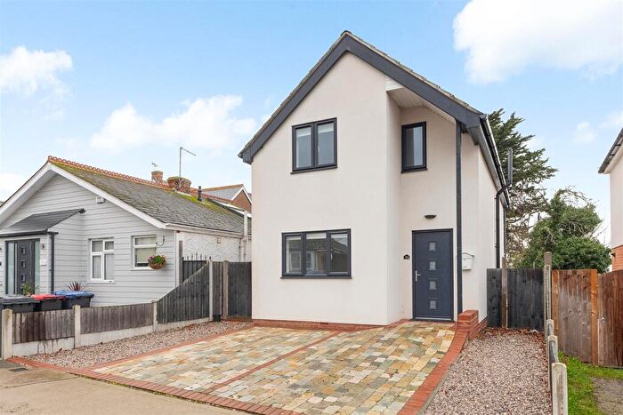 3 Bedroom Detached House To Rent In Fitzroy Road, Tankerton, Whitstable, CT5