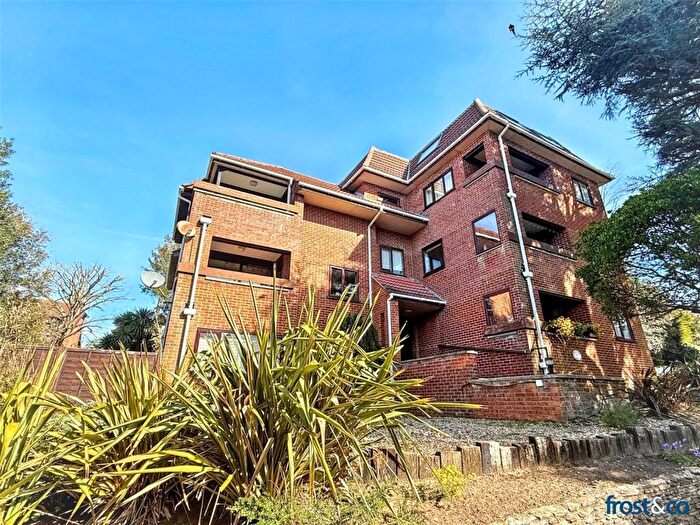 3 Bedroom Apartment For Sale In Belle Vue Road, Lower Parkstone, Poole, Dorset, BH14