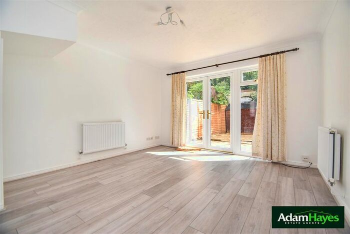 2 Bedroom Terraced House To Rent In Artesian Grove, Barnet, EN5