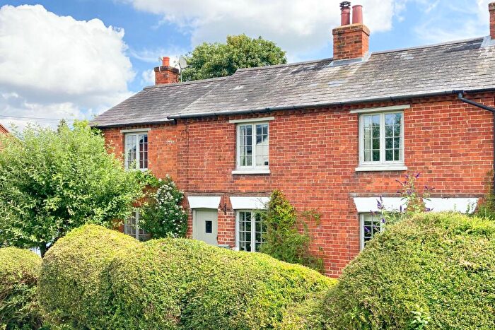 4 Bedroom Cottage For Sale In Little Kimble, Buckinghamshire, HP22