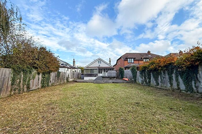 4 Bedroom Detached House For Sale In Wraysbury, Berkshire, TW19
