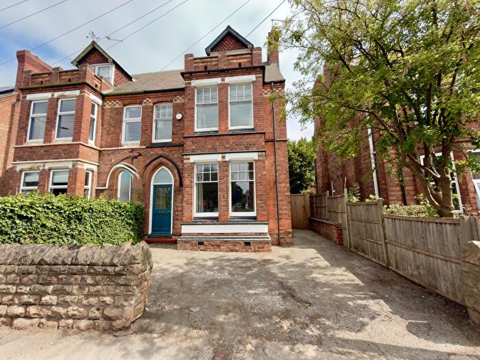 5 Bedroom Semi-Detached House For Sale In Station Road, Beeston, NG9