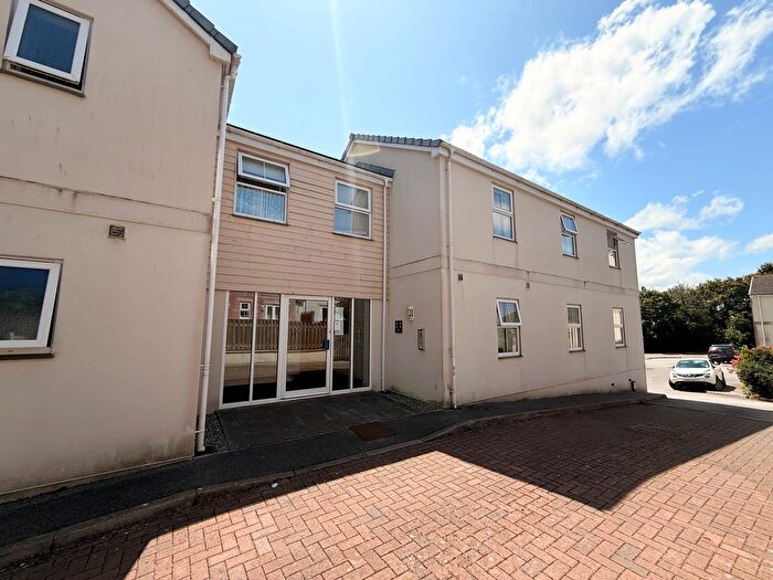 2 Bedroom Property To Rent In Newbridge View, Truro, TR1