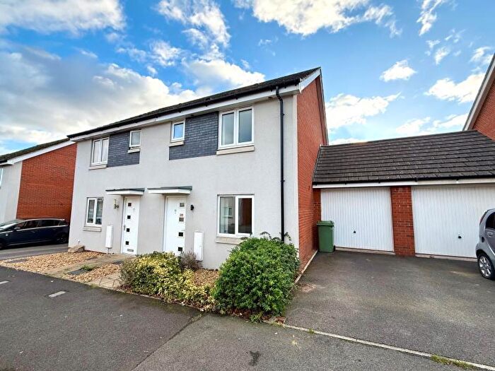 3 Bedroom Semi Detached House To Rent In Chessel Drive, Patchway, Bristol, BS34