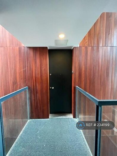 2 Bedroom Flat To Rent In Burton Place, Manchester, M15