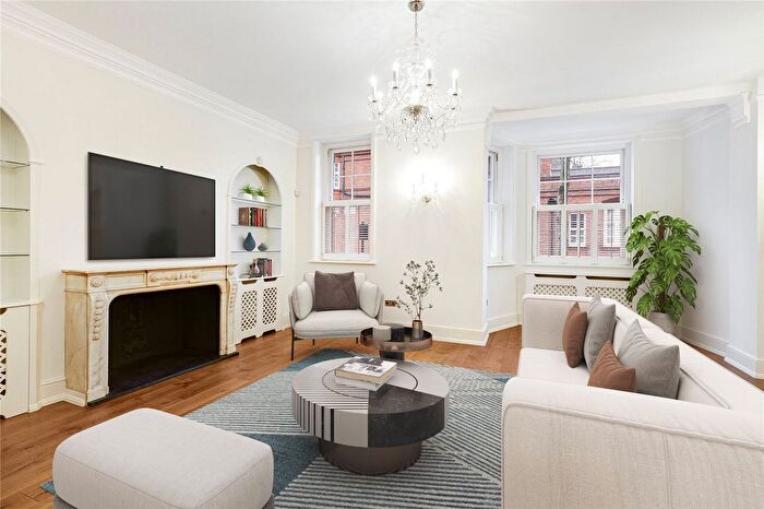3 Bedroom Flat To Rent In Cheyne Court, London, SW3