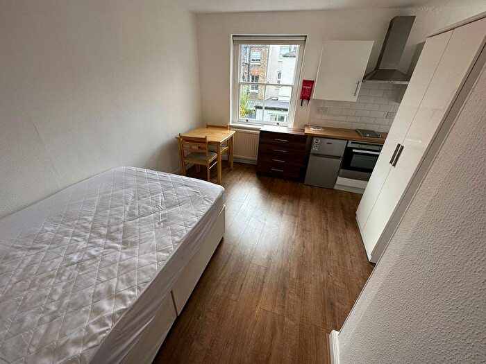 Studio To Rent In Parsifal Road, West Hampstead, London, NW6