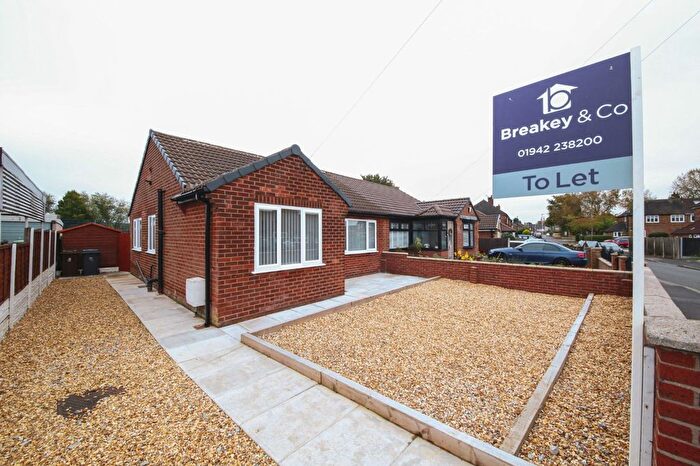 2 Bedroom Bungalow To Rent In Vicarage Road, Abram, WN2
