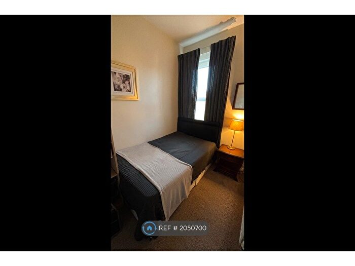 1 Bedroom Flat To Rent In Upper Newtownards Road, Belfast, BT4