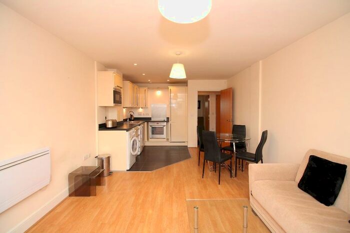 1 Bedroom Flat To Rent In Wealden House, Capulet Square, Bromley-By-Bow, E3