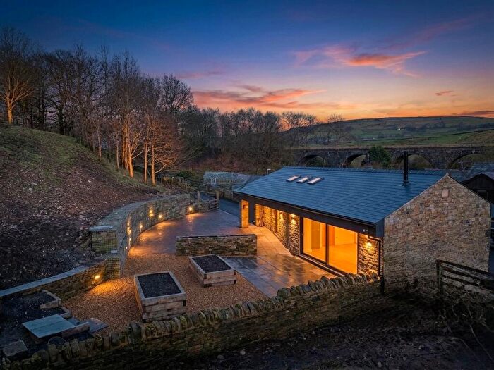 2 Bedroom Barn Conversion For Sale In Lumb Barn, BL0