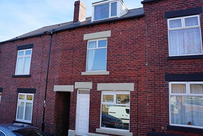 3 Bedroom Terraced House To Rent In Tadcaster Road, Woodseats, Sheffield, S8