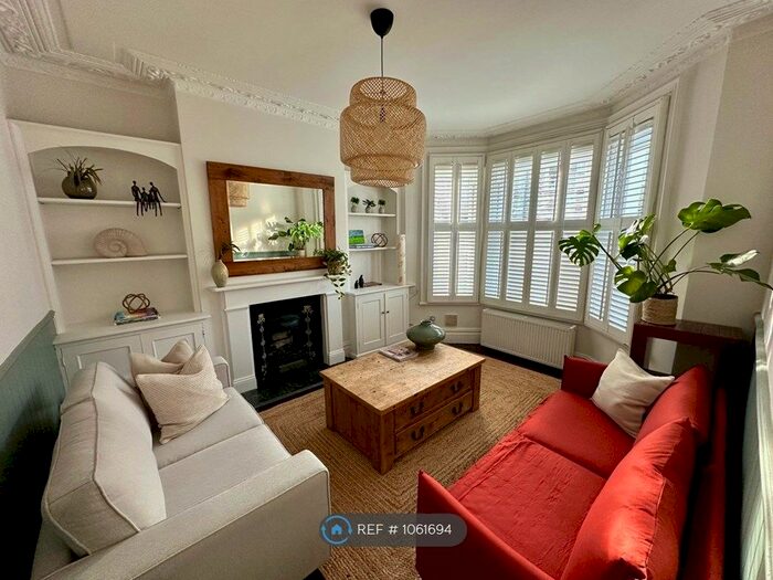 5 Bedroom Terraced House To Rent In Corrance Road, London, SW2