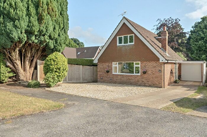 3 Bedroom Detached House For Sale In Ludshott Grove, Headley Down, Hampshire, GU35