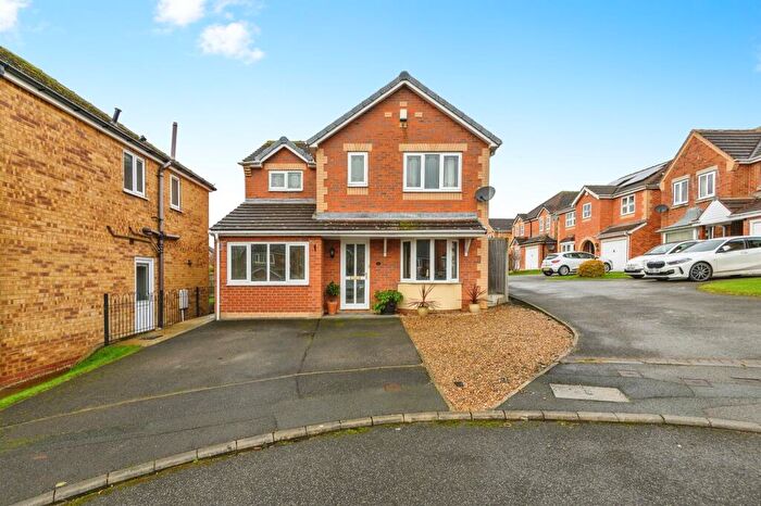 4 Bedroom Detached House For Sale In St. Thomas Gardens, Bradley, Huddersfield, HD2
