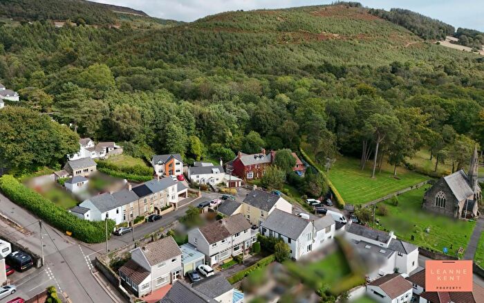 3 Bedroom Detached House For Sale In Lydwood Close, Machen, CF83