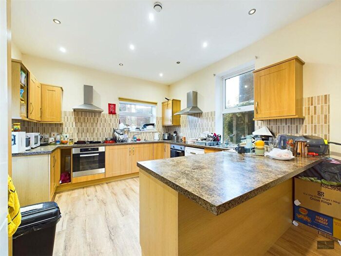 9 Bedroom House For Sale In Polsloe Road, Exeter, EX1