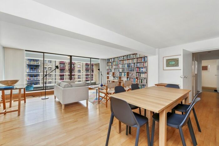 2 Bedroom Flat To Rent In Shad Thames, London, SE1