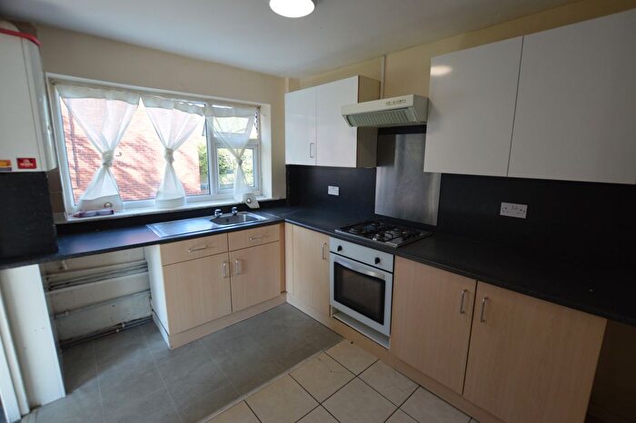 2 Bedroom Flat To Rent In Castleford Road, Normanton, WF6