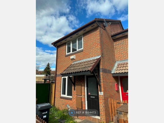 2 Bedroom End Of Terrace House To Rent In Crucible Close, Chadwell Heath, RM6