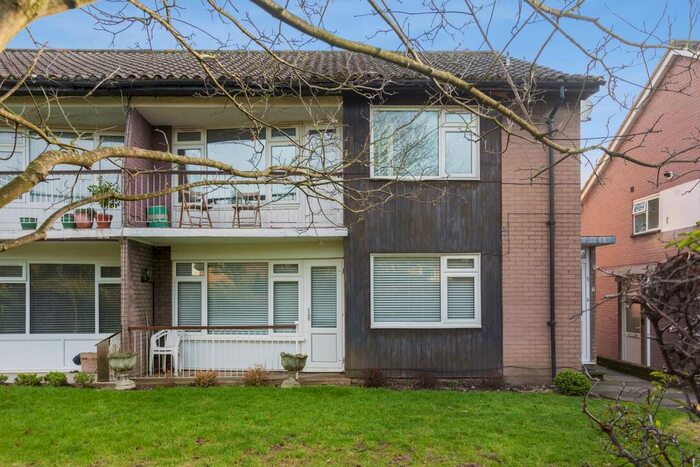 2 Bedroom Maisonette To Rent In Claire Gardens, Stanmore, HA7