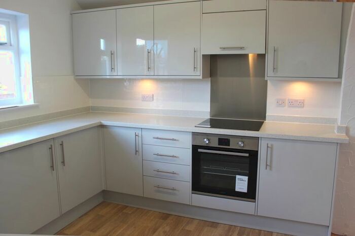 2 Bedroom Flat To Rent In Old Cheltenham Road, Longlevens, Gloucester, GL2